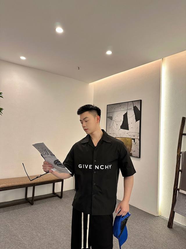 上身效果 Givenchy 纪梵希 字母印花短袖衬衫m 2Xl